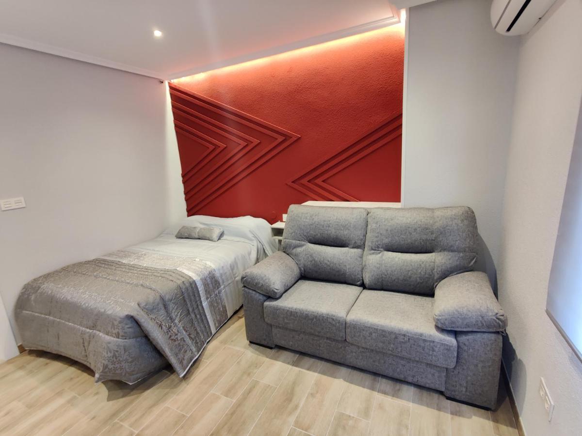 Duerme A Gusto - Tu Habitacion Acogedora En Torredonjimeno ภายนอก รูปภาพ