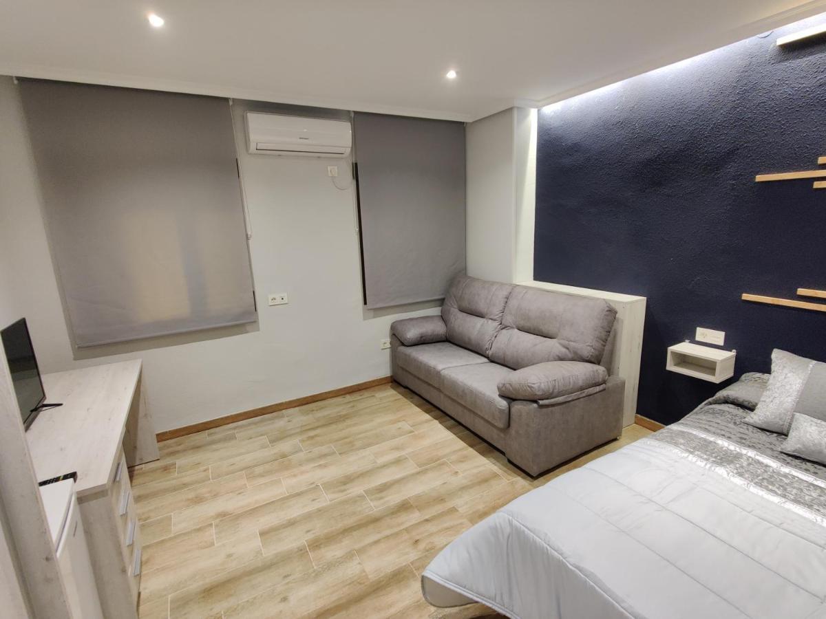 Duerme A Gusto - Tu Habitacion Acogedora En Torredonjimeno ภายนอก รูปภาพ