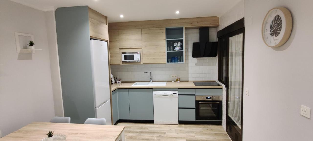 Duerme A Gusto - Tu Habitacion Acogedora En Torredonjimeno ภายนอก รูปภาพ