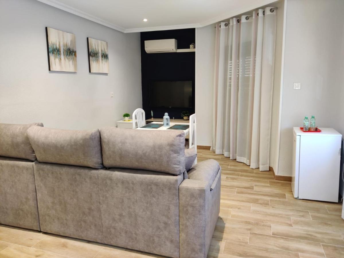 Duerme A Gusto - Tu Habitacion Acogedora En Torredonjimeno ภายนอก รูปภาพ